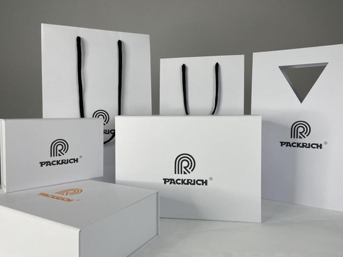 LUXURY PAPER BAG, GIFT BOX